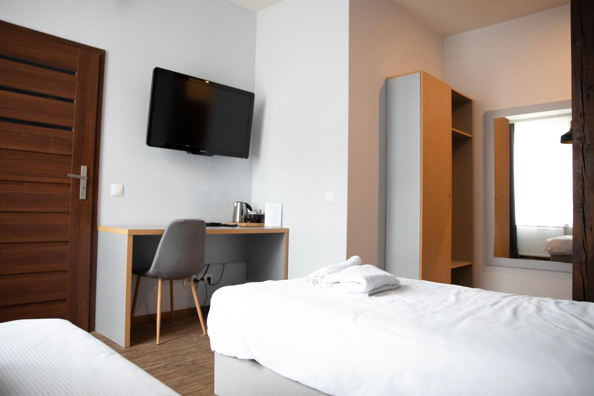 New Adler Bed & Breakfast Łódź Kültér fotó